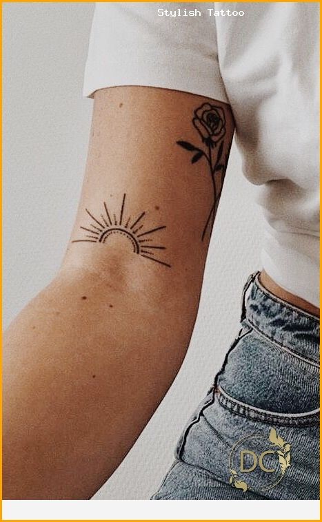 Rising Sun Tattoos, Inspiration Tattoos, Sun Tattoos, Discreet Tattoos, Sun Tattoo, Tattoo Life, Little Tattoos, Simplistic Tattoos, Line Tattoos