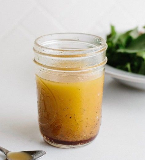 Recipes - White Peach Balsamic Vinaigrette Basic Vinaigrette Recipe, Basic Vinaigrette, Garlic Chicken Breast Recipes, Balsamic Dressing Recipe, White Balsamic Vinaigrette, Salads Dressing, Salad With Chicken, Creamy Garlic Chicken, Vinaigrette Recipes