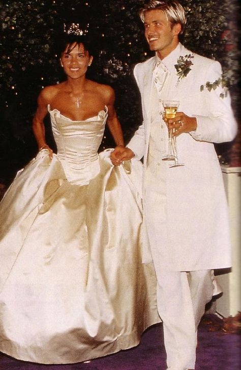 David Beckham Wedding, Victoria Beckham Wedding Dress, Victoria Beckham Wedding, Beckham Wedding, Famous Brides, Celebrity Wedding Photos, Posh And Becks, Dressing Table Ideas, Victoria And David