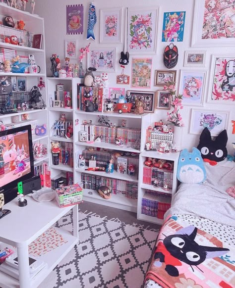 Magical Bookstore, Anime Bedroom Ideas, Manga Shelf, Anime Bedroom, Cool Dorm Rooms, Otaku Room, Room Redesign, Cute Bedroom Decor, Anime Room