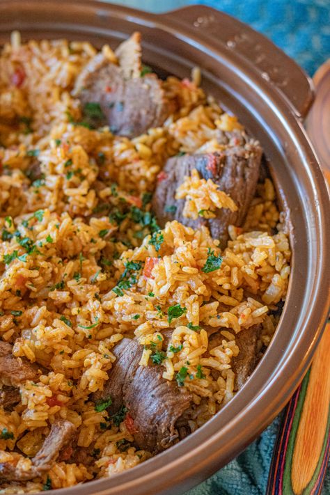 One Pan Latin Beef and Rice - Belqui's Twist Steak And Rice Recipes, Bottom Round Steak Recipes, Dominican Rice, Bottom Round Steak, Dominican Recipes, Round Steak Recipes, Steak And Rice, Steak And Onions, Beef Rice