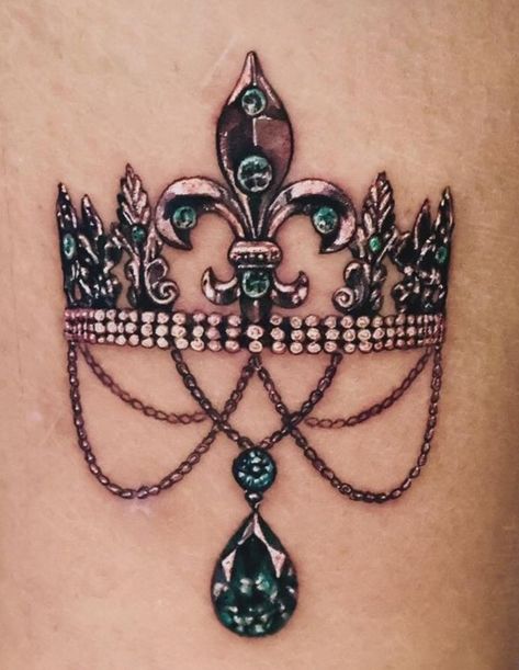 Crown With Jewels Tattoo, Crown And Diamond Tattoo, Gemstone Tattoo Realistic, Gem Tattoos For Women, Chandelier Tattoos For Women, Goth Tattoos For Women, Diamond Crown Tattoo, Beads Tattoo, Tiara Tattoo