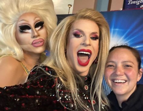 Daily Trixie & Katya on Twitter: "3/1/23 - Indianapolis, IN 📷: leeawall https://t.co/16uGP6G8Ao" / Twitter Drag Queen Race, Katya And Trixie, Katya Zamolodchikova, Trixie Katya, Rupaul Drag Queen, My Pronouns, Trixie Mattel, Trixie And Katya, Rupauls Drag Race