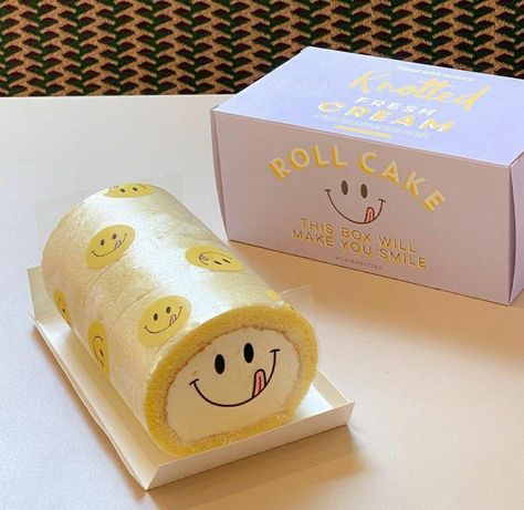 Are you looking for a Minimalist Business Logo for your brand or company identity?Yes!! You are at the right place now. Cake Roll Packaging, Roll Cake Packaging, Kek Lapis, Homemade Baking, 귀여운 음식 그림, Korean Cake, Company Identity, Cake Packaging, Bakery Packaging