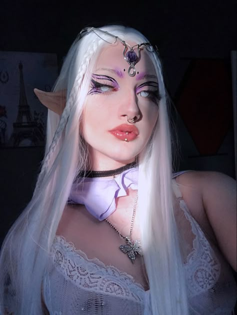 Gothic Elf Makeup, Dark Elf Halloween Costume, Goth Elf Makeup, Elf Cosplay Makeup, Dark Elf Cosplay, Dark Elf Makeup, Dark Elf Costume, Elf Halloween Costume, Monster Hybrid