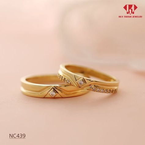 Couple Wedding Rings Marriage Gold, Rings For Men Engagement, Men Engagement Rings, Couple Rings Gold, Indian Wedding Rings, Fiance Ring, Wedding Rings Sets His And Hers, Couple Ring Design, Mens Ring Designs