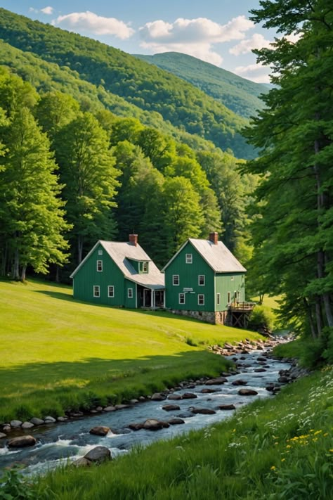 Art in the Green Mountains: Discovering Vermont's Artistic Side Vermont Summer Aesthetic, Vermont Aesthetic Summer, Dream Roadtrip, Vermont Forest, Vermont Spring, Vermont Aesthetic, Green Mountains Vermont, Season Of The Sticks, Vermont Homes