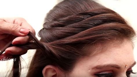 Cute front twist hairstyle Hairstyles In Front Hair, Front Roll Hairstyle, New Hairstyles For Women 2023, Front Bun Hairstyles Indian, Front Hair Twist Styles, Daily Hairstyles Easy Indian, Hairstyle For Front Hair, Puff Hairstyles Indian Wedding, Hairstyles For Front Hair