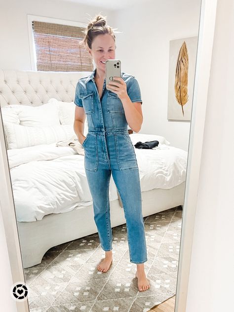 How To Style A Jean Jumpsuit, Good American Jumpsuit, Jean Jumpsuit Outfit, Short Sleeve Denim Jumpsuit, Denim Jumpsuit Outfit, Jean Jumpsuit, Spring 23, American Denim, Hipster Outfits