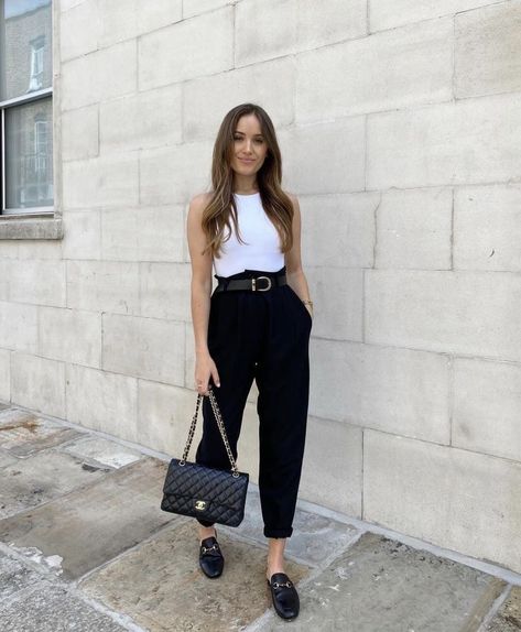 Tipos de estilo ¿Con cuál te identificas? – OMG Business Casual Outfits For Work, Classy Work Outfits, Stylish Work Outfits, Casual Chic Outfit, Mode Inspo, Casual Work Outfits, Looks Chic, Work Outfits Women, Professional Outfits