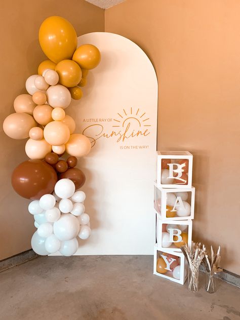 Ray Of Sunshine Balloon Garland, Baby On The Horizon Baby Shower Theme, Boho Sun Backdrop, Minimal Balloon Arch, Ray Of Sunshine Backdrop, You Are My Sunshine Balloon Arch, Sunshine Shower Theme, Little Ray Of Sunshine Baby Shower Decor, A Little Sunshine Is On The Way