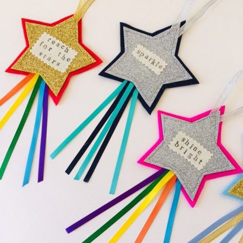 Door Name Plates, Office Door Signs, Felt Star, Star Of The Week, Celebrating Success, Personalized Bedroom, Red Tissue Paper, Preschool Arts And Crafts, Stars Craft