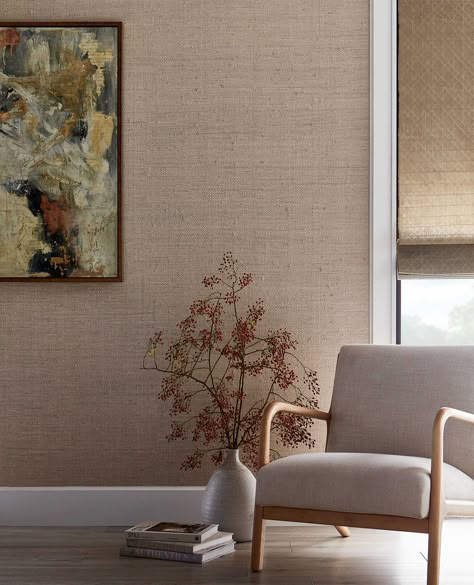 Textured Wallpaper Room, Grasscloth Wallpaper Accent Wall Living Room, Natural Fibre Wallpaper, Natural Textured Wallpaper, Neutral Wallpaper Living Room, Wallcovering Ideas, Arte Wallpaper, Neutral Contemporary, Natural Wallpaper