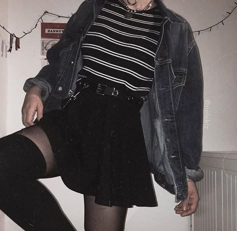 Grunge Outfit Inspiration, Korean Trends, E Girl Style, Korean Fashion Ideas, Egirl Fashion, E Girl Outfits, Look Grunge, Cooler Style, Tokyo Street Fashion