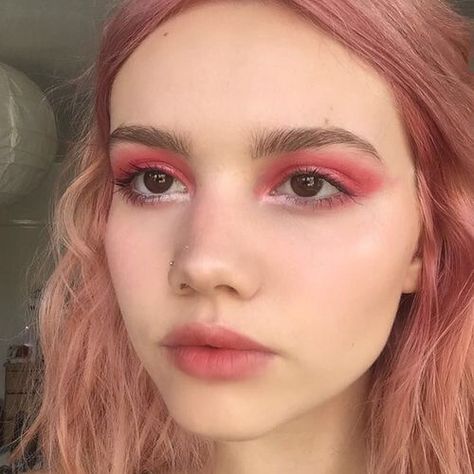 Summer Makeup Trends, Pink Eyeshadow Look, Alternative Makeup, Pink Eyeshadow, Summer Makeup, Eyeshadow Looks, Pretty Makeup, Artistry Makeup, Cute Makeup