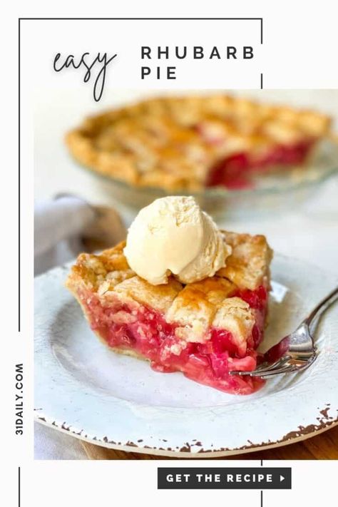 Strawberry Rhubarb Sauce, Rhubarb Pie Recipe, Best Rhubarb Recipes, Rhubarb Recipes Pie, 31 Daily, Creamed Corn Recipes, Easy Sweets, Rhubarb Cake, Strawberry Rhubarb Pie