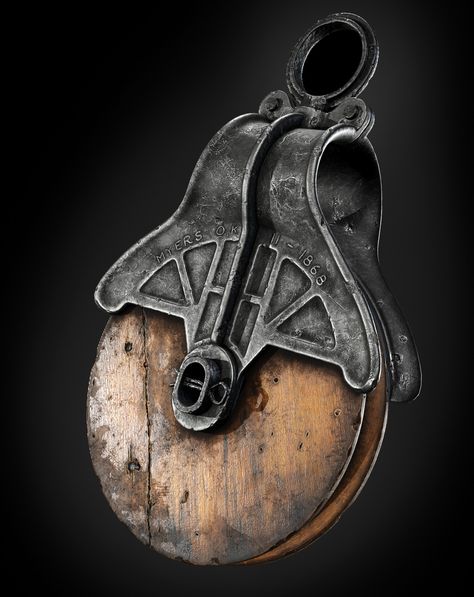 Old Pulley, Thiago Souza on ArtStation at https://www.artstation.com/artwork/e0nLgX Metal Props, Witches House, Props Concept, Tactical Gear Loadout, Props Art, Character Model Sheet, Old Metal, Game Props, Wooden Texture