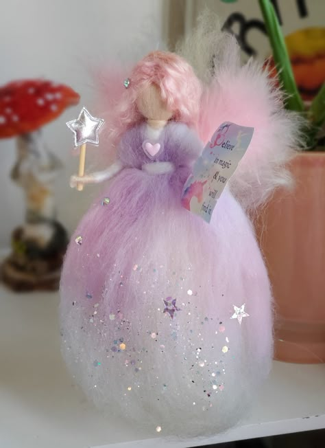 Needle Felted Fairies, Fairy Tale House, Felt Angel, Fairy Lanterns, Needle Felting Diy, Kids Poems, Felt Fairy, Needle Felting Tutorials, Fairy Crafts