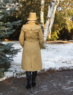 Spy Trench Coat, Corporate Wardrobe, Sewing Couture, Couture Techniques, Straight Jacket, Leather Coats, Raincoats For Women, Sewing Blogs, Career Wear