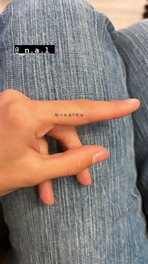 Brother And Sister Tattoos, Brother And Sister Tattoo Ideas, Minimal Nature, Sister Tattoo Ideas, Le Tattoo, Literary Tattoos, Party Tattoos, Henna Tattoo Designs Hand, One Piece Tattoos