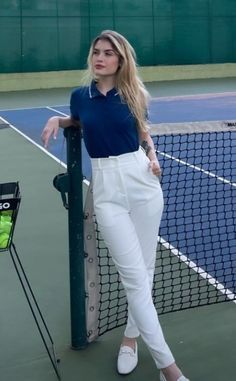 Slacks And Polo Women, Polo Outfits For Women Work, Cropped Polo Outfits For Women, Preppy Polo Outfit, Polo Uniform Outfits Work, Work Polo Outfit, Polo Outfits For Women Casual, Polo Girl Outfits, Styling Polo Shirts Women