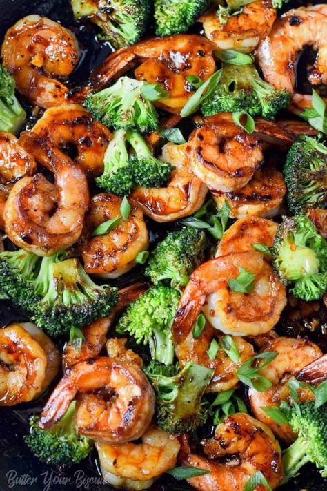 Honey Garlic Butter Shrimp and Broccoli | Butter Your Biscuit Garlic Butter Shrimp And Broccoli, Honey Garlic Butter Shrimp, Brócoli Recipes, Broccoli Butter, Broccoli And Shrimp, Broccoli Sausage, Sweet Chili Shrimp, Honey Shrimp, Salmon Recipes Baked Healthy