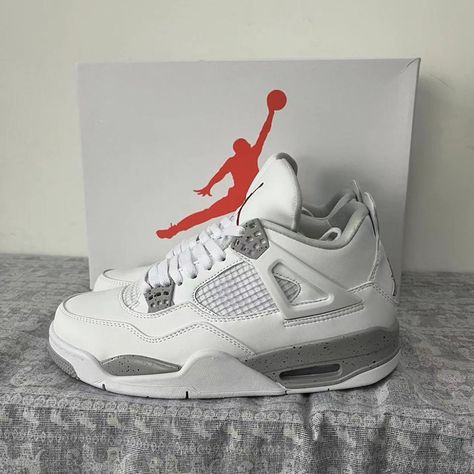 Nike Unisex Shoes, Air Jordan 4 Retro White Oreo, White Oreo Jordan 4 Fits, White Jordans 4s, Oreo Jordan 4’s, Oreo Jordans, White Oreo Jordan 4, Shoes To Get, Jordans For Women