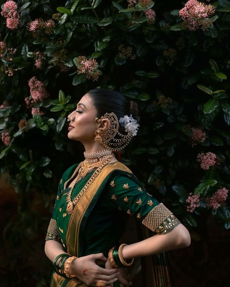 Neel Chavan | A bride is the most beautiful poem ever written. Her heart is the ink, and her love story is the verses, etched with the elegance of... | Instagram Marathi Vidhi Look, Jewellery On Nauvari Saree, Green Saree Maharashtrian Look, Red Maharashtrian Bride, Paithani Saree Wedding Bride, Sakharpuda Maharashtrian Look, Maharashtra Bride Look, Bengali Bride Hairstyle, Navari Saree Look