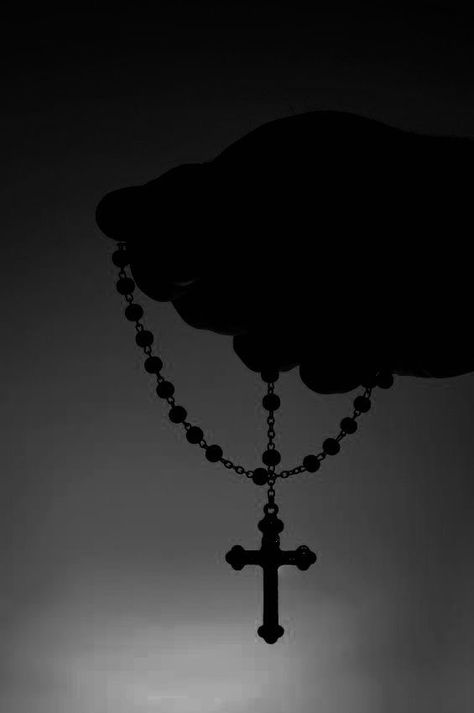 Dark Cross Aesthetic, Rosary Aesthetic Dark, Religion Aesthetic Dark, Religious Aesthetic Dark, Orthodox Church Wallpaper, Black Phone Wallpaper Aesthetic, God Aesthetic Dark, Phone Wallpaper Aesthetic Dark, Jesus Wallpaper Aesthetic Black