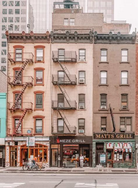 24 Very Best Things To Do In New York - Hand Luggage Only - Travel, Food & Photography Blog New York Aesthetic, New York Life, Hand Luggage, Old Building, City Aesthetic, New York New York, Travel Planner, Travel Advice, Photography Blog