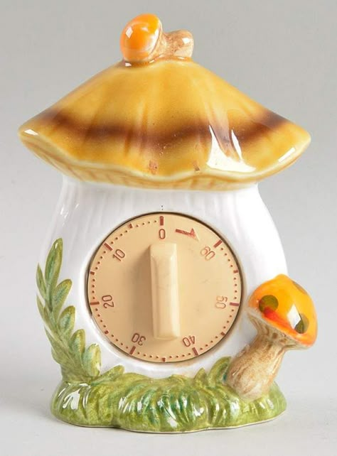 Sears Merry Mushroom Timer Vintage Mushroom Decor, Room Lights Decor, Ranch Home Remodel, Mushroom Kitchen, Mushroom Vintage, Merry Mushroom, Lights Decor, Home Decor Cozy, Vintage Mushroom