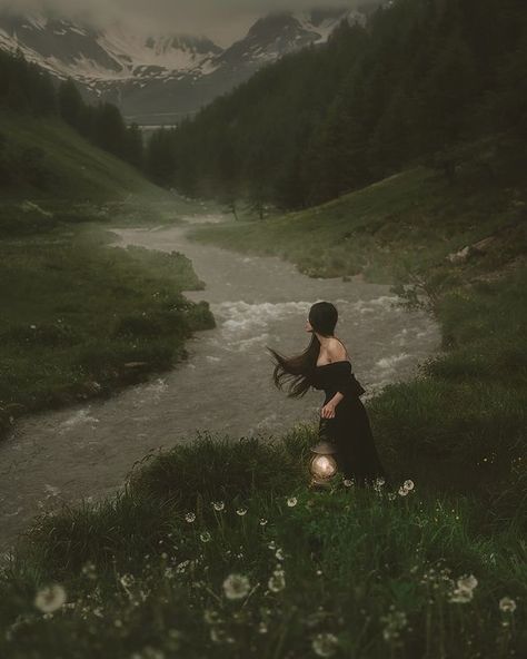 Art Self Portrait, Quitting Social Media, Aosta Valley, Nature Witch, A Daily Routine, Writing Fantasy, Art Photography Portrait, Ethereal Aesthetic, Magical Land