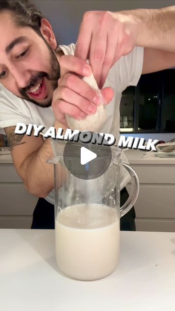 Diy Almond Milk, Almond Milk Recipes Homemade, Nut Milk Recipe, Recipes Chili, Pasta Bread, Lemon Curd Cake, Cake Pizza, Make Almond Milk, Almond Milk Recipes