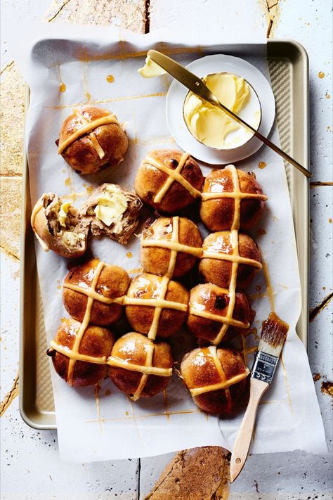 Never fear, there’s still time to whip up a batch or two of these hot cross buns! Hot Cross Bun Recipe, Chocolate Hot Cross Buns, Easter Hot Cross Buns, Rustic Food Photography, Bun Recipes, Cross Buns Recipe, Bakers Delight, Hot Cross Buns Recipe, Food Easter