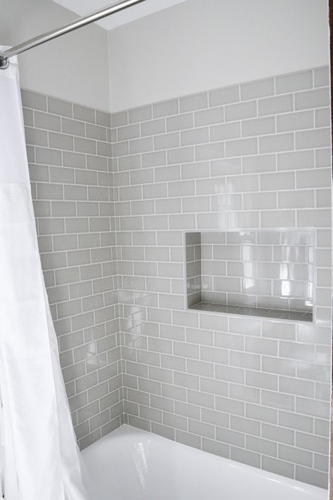 Subway Tile Showers, Subway Tiles Bathroom, Bad Inspiration, Shower Niche, Hall Bathroom, White Bath, Boys Bathroom, Upstairs Bathrooms, Subway Tiles