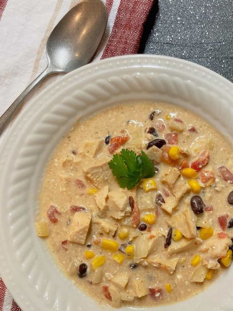 We love Ranch Chicken Chili straight from the pot on a cold winter’s day. This is one of those easy dump and go soup recipes that’s prepped in mere minutes, friends! Full of chicken, black beans, tomatoes and green chiles, it's a gluten free recipe the whole family will love! #slowcookersoup #chili #easyrecipe All Day Crock Pot Recipes, Ranch Chicken Chili, Apple Pie Tacos, Make With Ground Beef, Taco Bar Party, Chili Crockpot, Picadillo Recipe, Cream Cheese Chicken Chili, Ranch Packet