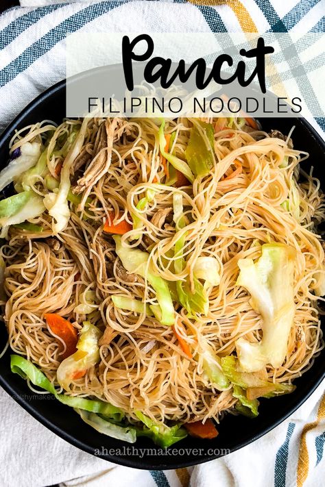 Chicken Pancit Recipe, Chicken Pancit, Filipino Noodles, Phillipino Food, Pancit Recipe, Noodles With Chicken, Easy Filipino Recipes, Philippines Recipes, Noodle Recipe