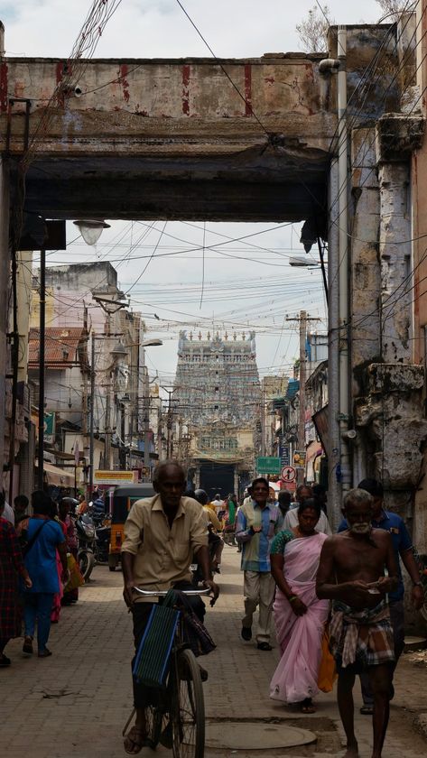 Madhurai Meenakshi Temple, Meenakshi Amman Temple Photography, Madurai Aesthetic, Madurai Temple, Madurai Photography, Madurai Meenakshi Temple, Madurai Meenakshi Amman, Meenakshi Amman Temple, Meenakshi Temple