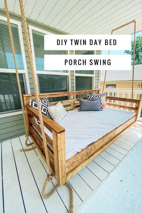 How to blog post for twin sized day bed swing Twin Mattress Couch Diy Patio, Day Bed Porch, Bed Porch Swing, Diy Porch Swing Bed, Bed Swings, Porch Swing Plans, Southern Style Home, Porch Bed, Diy Porch Swing