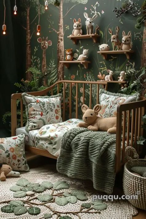 Forest Baby Rooms, Kids Room Chair, Woodsy Nursery, Woodland Nursery Ideas, Woodland Bedroom, Forest Bedroom, Baby Room Themes, Nursery Room Design, Theme Nursery