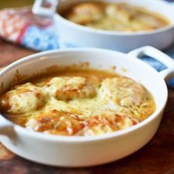 Julia Child's Scallops Gratinned with wine, garlic and herbs aka Coquilles St. Jacques à la Provençale Coquilles St Jacques Recipe, Seafood Scallops, Coquilles St Jacques, Julia Childs, Baked Scallops, Julia Child Recipes, Coquille St Jacques, Seafood Entrees, Coquille Saint Jacques