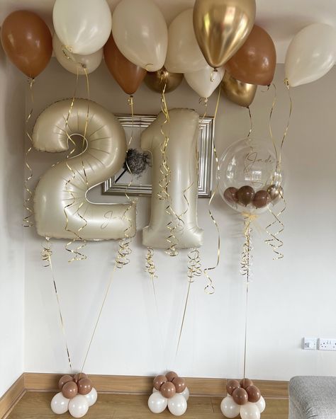 Birthday Balloons Idea, Age Balloons, Beige 21st Birthday, 20th Balloons Birthday, Minimalist 21st Birthday Decor, Brown Birthday Theme Ideas, 21st Birthday Colour Scheme, Neutral 18th Birthday, 21st Birthday Ideas Neutral