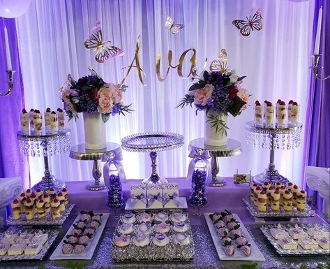 Purple Themed Dessert Table, Purple Quince Snack Table, Quince Cakes Purple Butterfly, Lilac Desert Table, Butterfly Sweet 16 Theme, 15 Decorations Ideas Purple, Quinceanera Colors Combinations, Lilac Quinceanera Ideas Decor, Light Purple And Gold Quinceanera Ideas