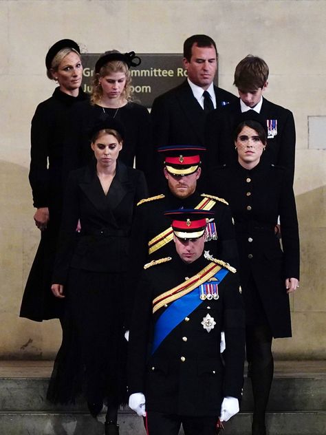 Queen Elizabeth Ii Grandchildren, Queen Elizabeth Grandchildren, James Viscount Severn, Princ Harry, James Viscount, Louise Windsor, Prins William, Viscount Severn, Prins Harry