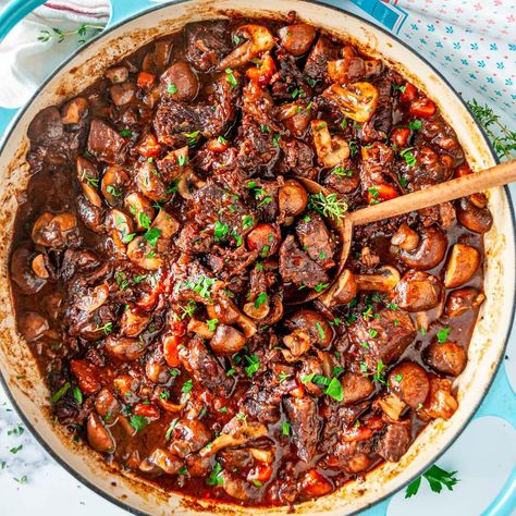 Julia Child's Beef Bourguignon Beef Stew Bourguignon, Beef Bourguignon Recipe, Julia Child Recipes, One Pot Dinners, Easy One Pot Meals, Comfort Food Southern, Yummy Pasta Recipes, Beef Dinner, Julia Child