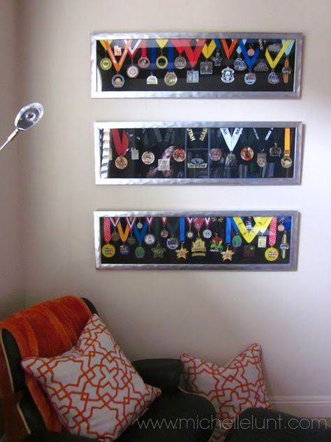 I love this method of displaying marathon medals.  It's neat and attractive at the same time. This could be used for kids' participation medals, 4H awards, etc. -- How to Display Marathon Medals: Honey I'm Home. Medal Display Ideas, Race Medal Displays, Medals Display, Running Medal Display, Medal Displays, Running Medal, Marathon Medal, Trophy Display, Ribbon Display