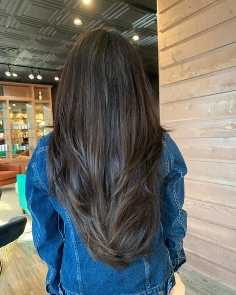 Layers Thick Hair Long, Haircut For Waist Length Hair, Long Slightly Wavy Hair, V Cut Vs U Cut Hair, Long Thick Hair Haircut Layers, Layers For Thick Wavy Hair, Layers In Thick Hair, Long Haircut Thick Hair, V Haircut For Medium Hair With Layers