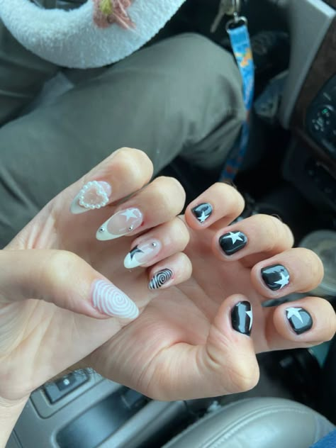 Couples nail ideas #nailart #nailsofinstagram #stargirl #starnails Matching Nail Ideas For Couples, Nail Couple Ideas, Rock Star Girlfriend Nails, Couples Nails Ideas Matching, Couple Nails Designs, Guitarist Nails, Nails For Couples, Boyfriend And Girlfriend Nails, Relationship Nails