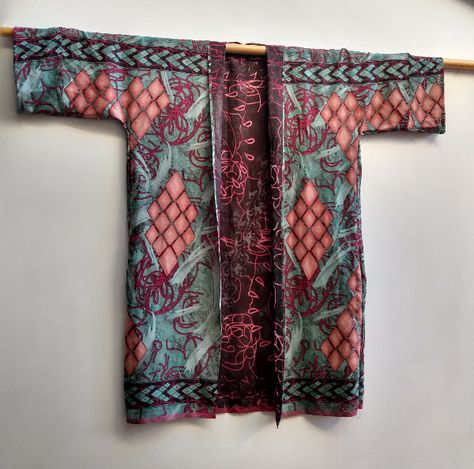 Kimono from a Dupatta (Scarf) | Dorcas Pennyfather How To Make A Kimono From A Scarf, Diy Kimono From Blanket, Basic Kimono Pattern, Traditional Kimono Pattern Sewing, Upcycle Kimono Fabric, Kimono Pattern Free, Kimono Pattern, Charity Shop, Decorative Borders