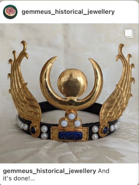 Egyptian Crown, Egyptian Headdress, Sun Crown, Goddess Outfit, Fantasy Clothes, Design Themes, Headpiece Jewelry, Egyptian Jewelry, Egyptian Goddess